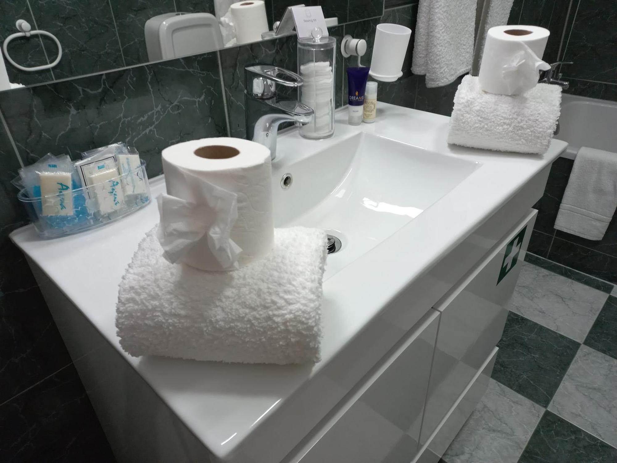 Atlantica 1 Apartment *
